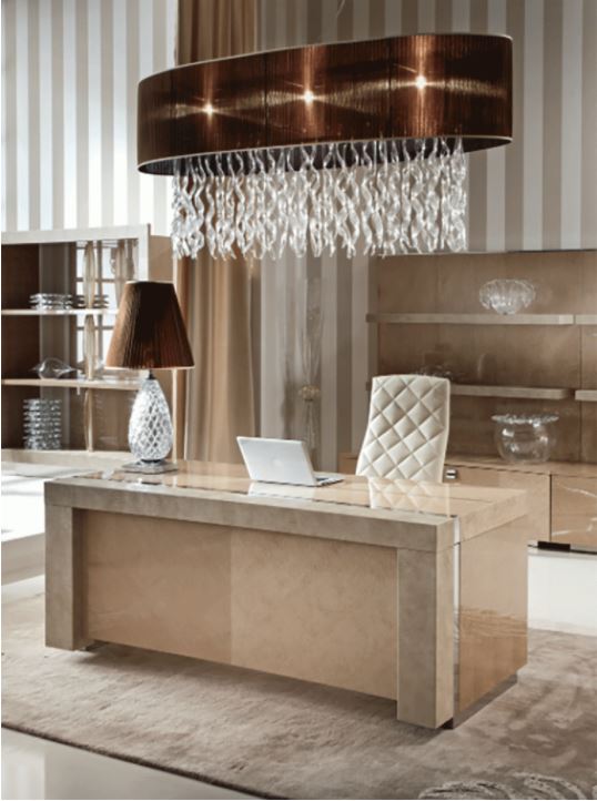 Elizabeth-Chandelier