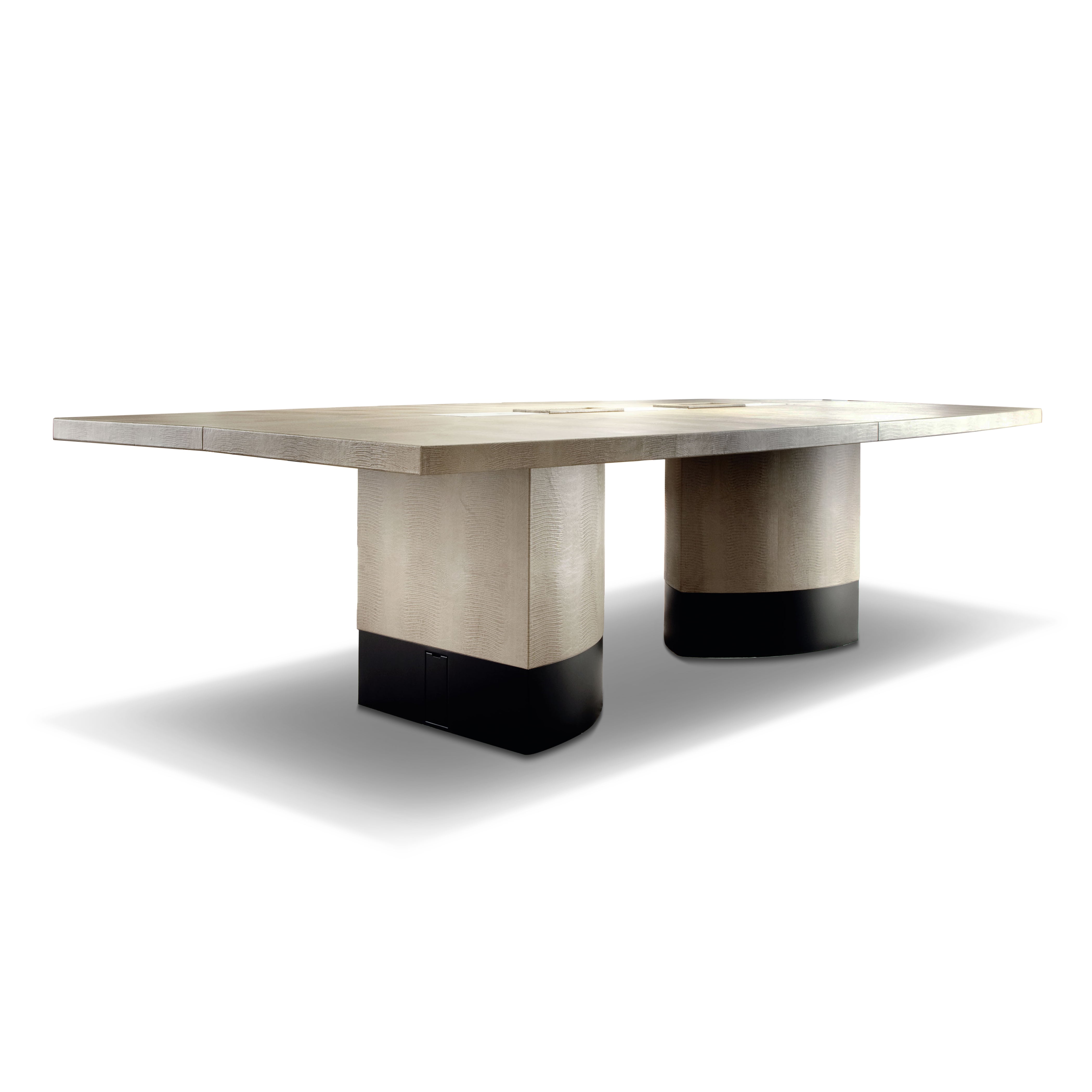 900-00 - Conference table