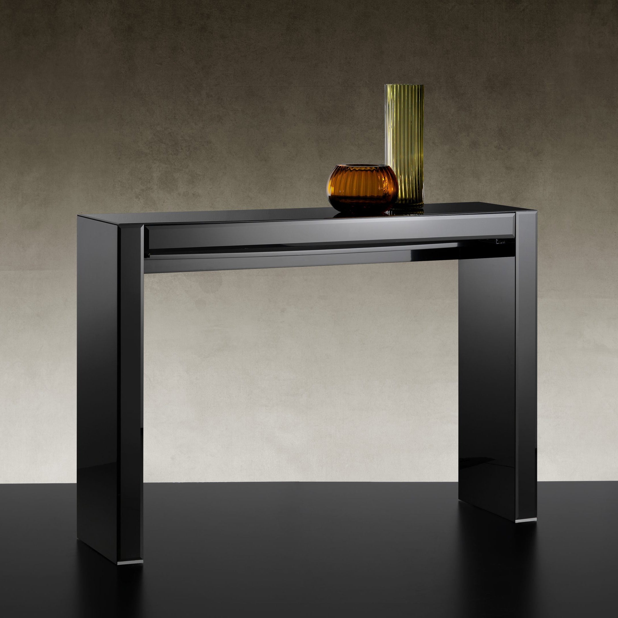 AVANTGARDE CONSOLE 1