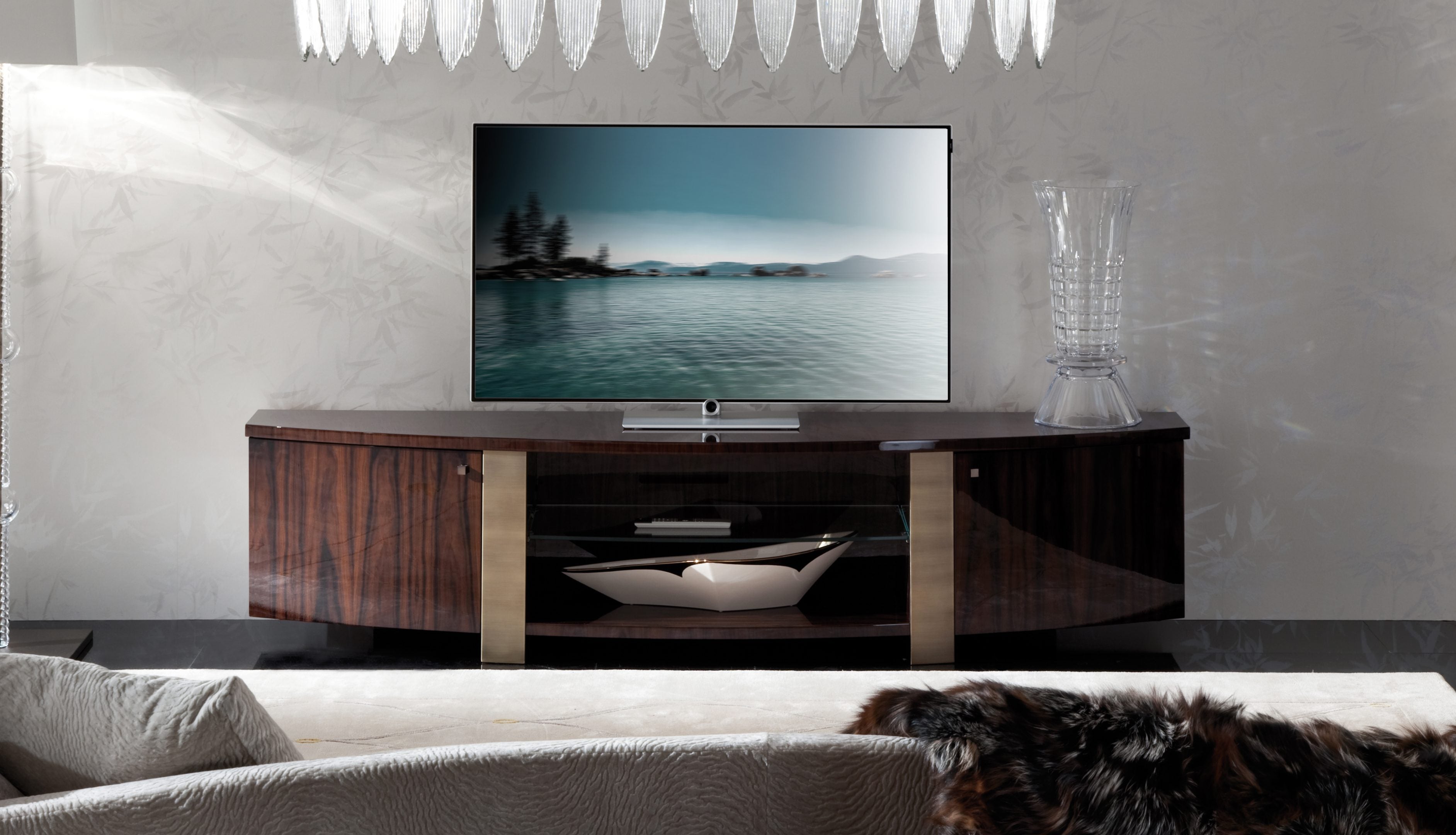 COLISEUM TV UNIT base