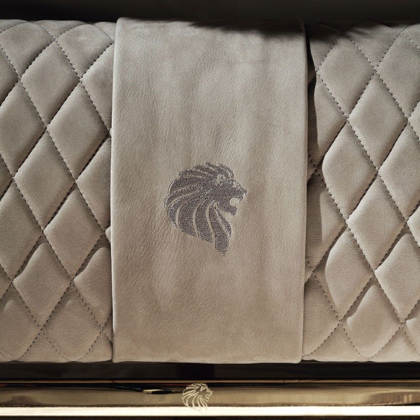 GC_Infinity_Bedroom_Bed detail 01-min