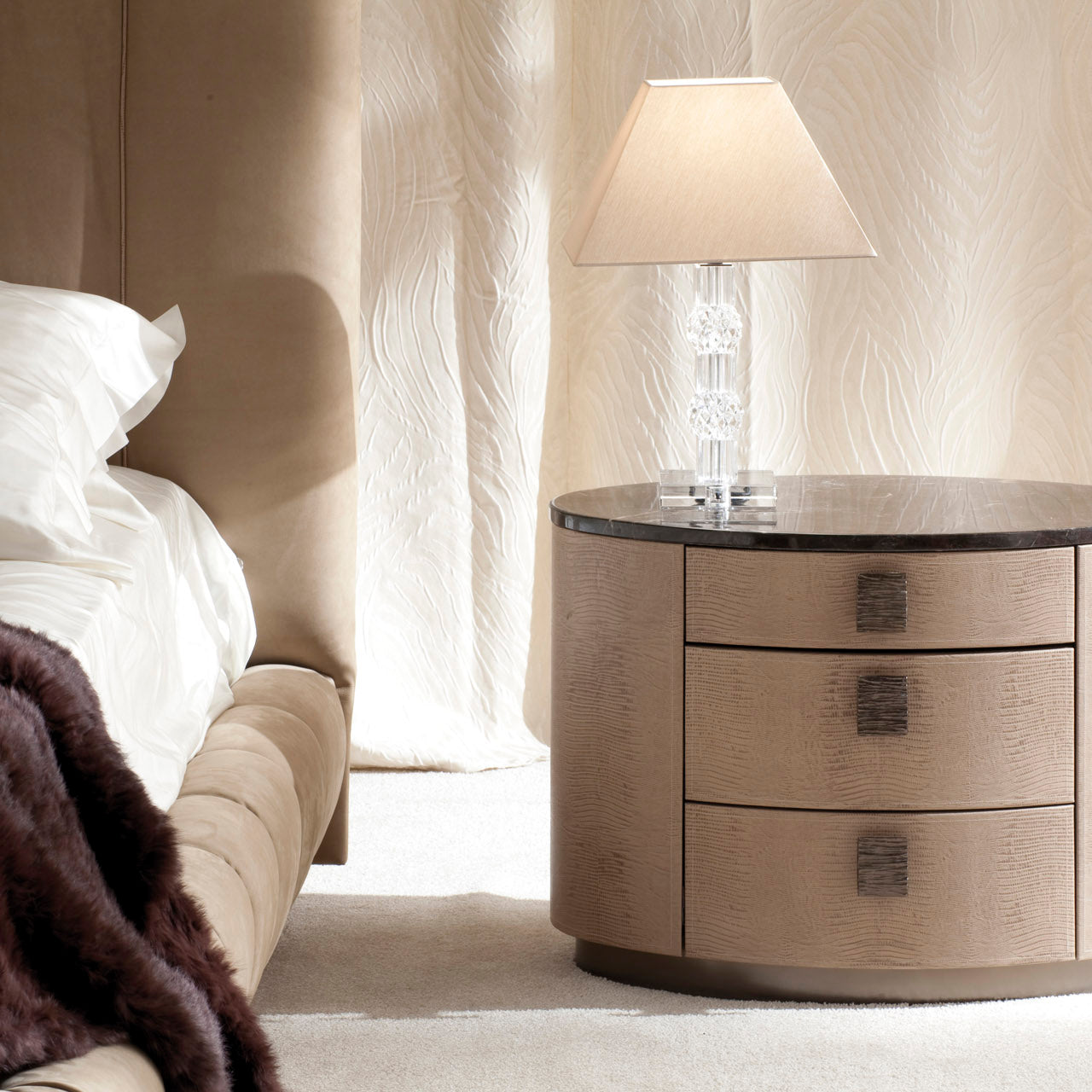 LIFETIME 80 bedside table
