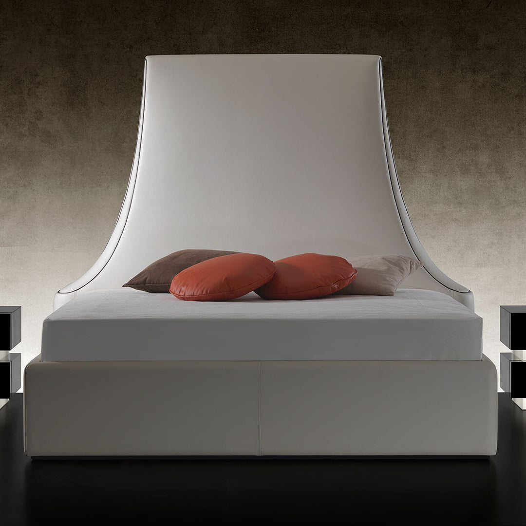 LUCE bedside table5