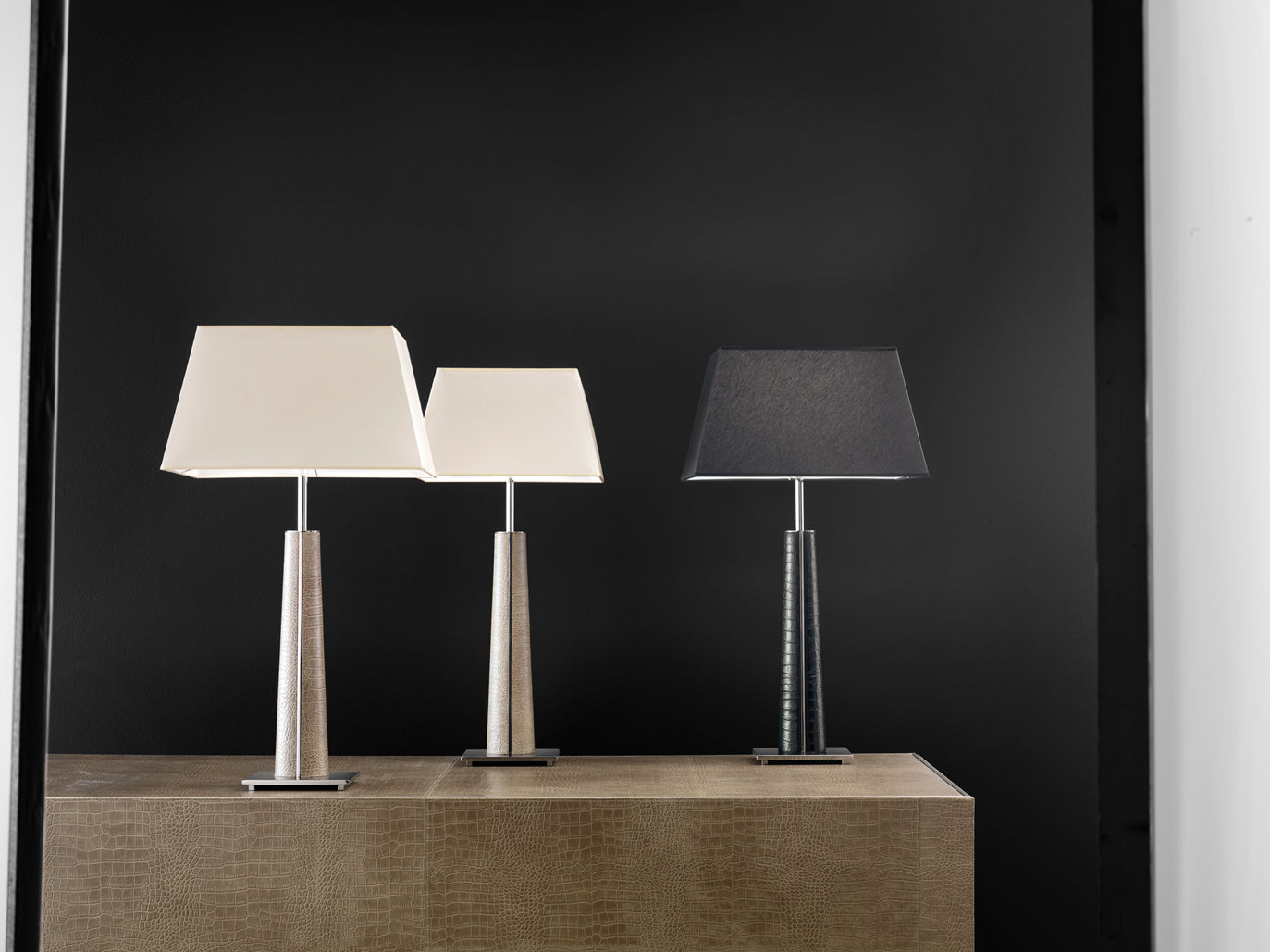 M PLACE table lamps