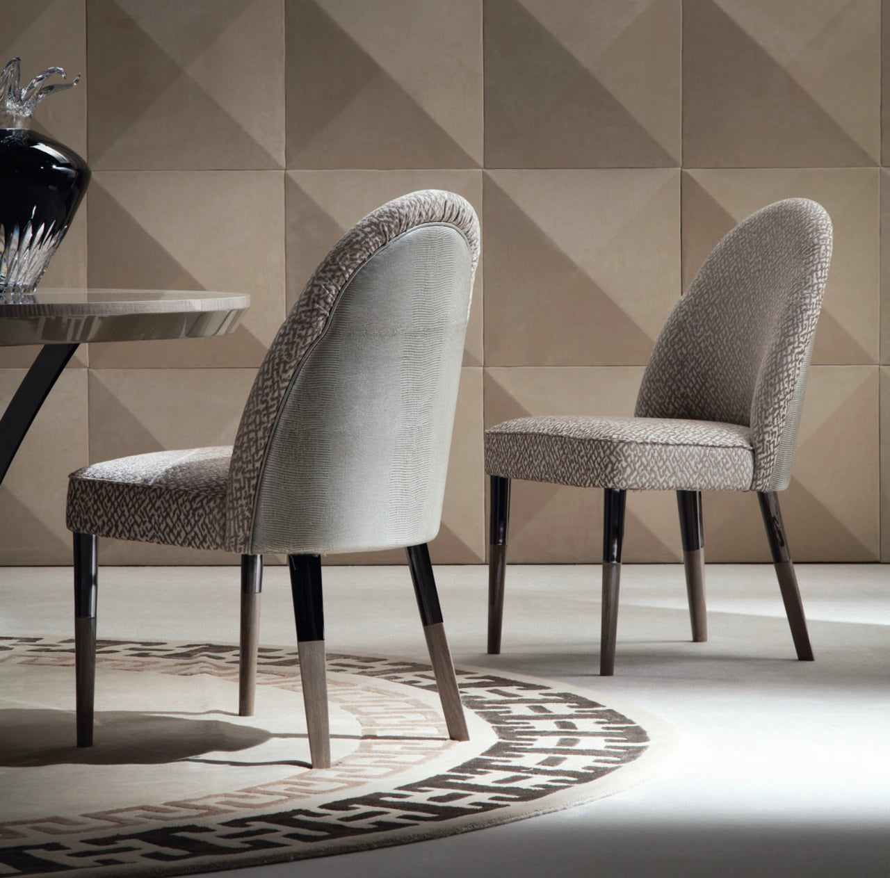 Modern-classic-collection_ALCHEMY-Side-chair