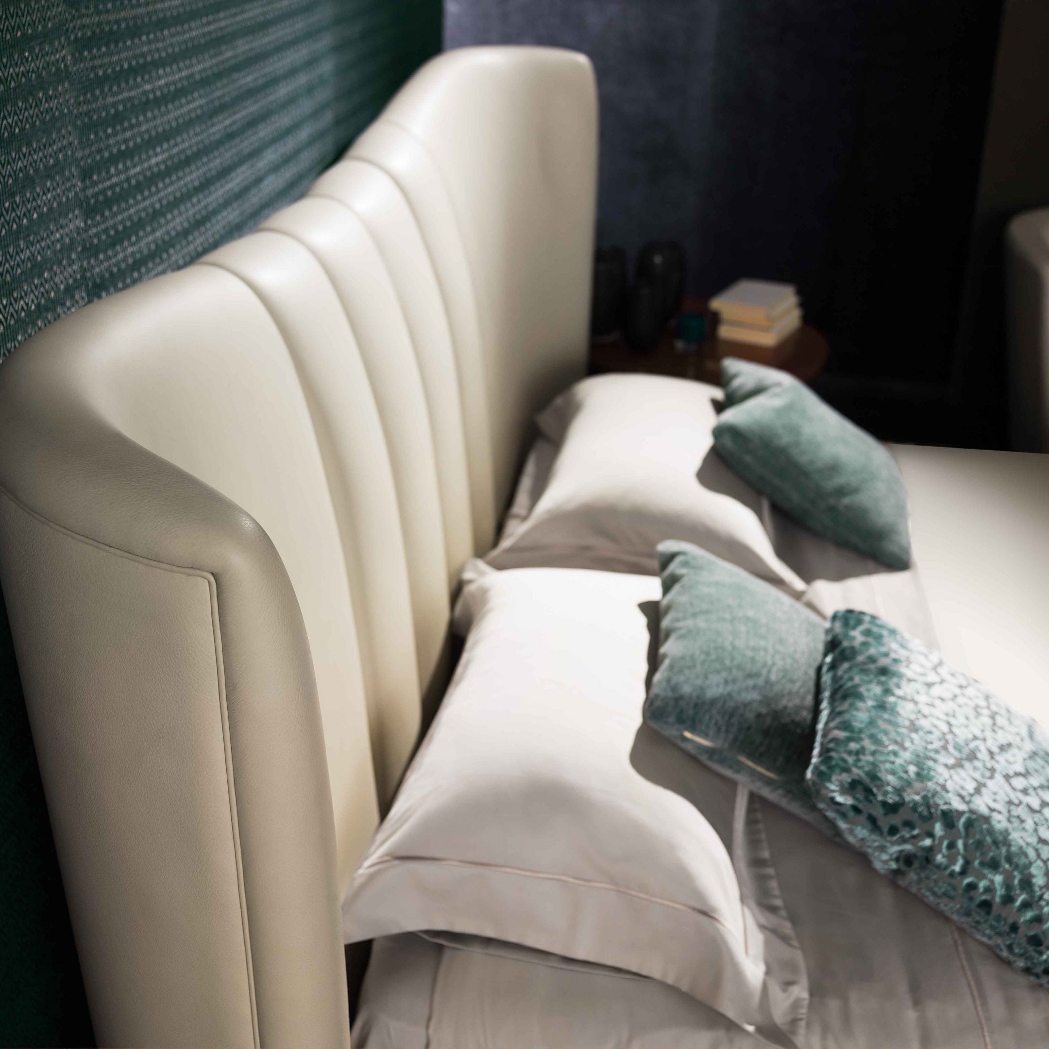 Modern classic collection_FASHION AFFAIR4