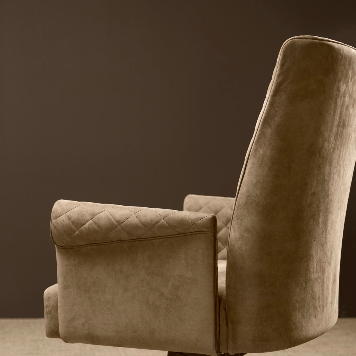 RED CARPET executive chair1