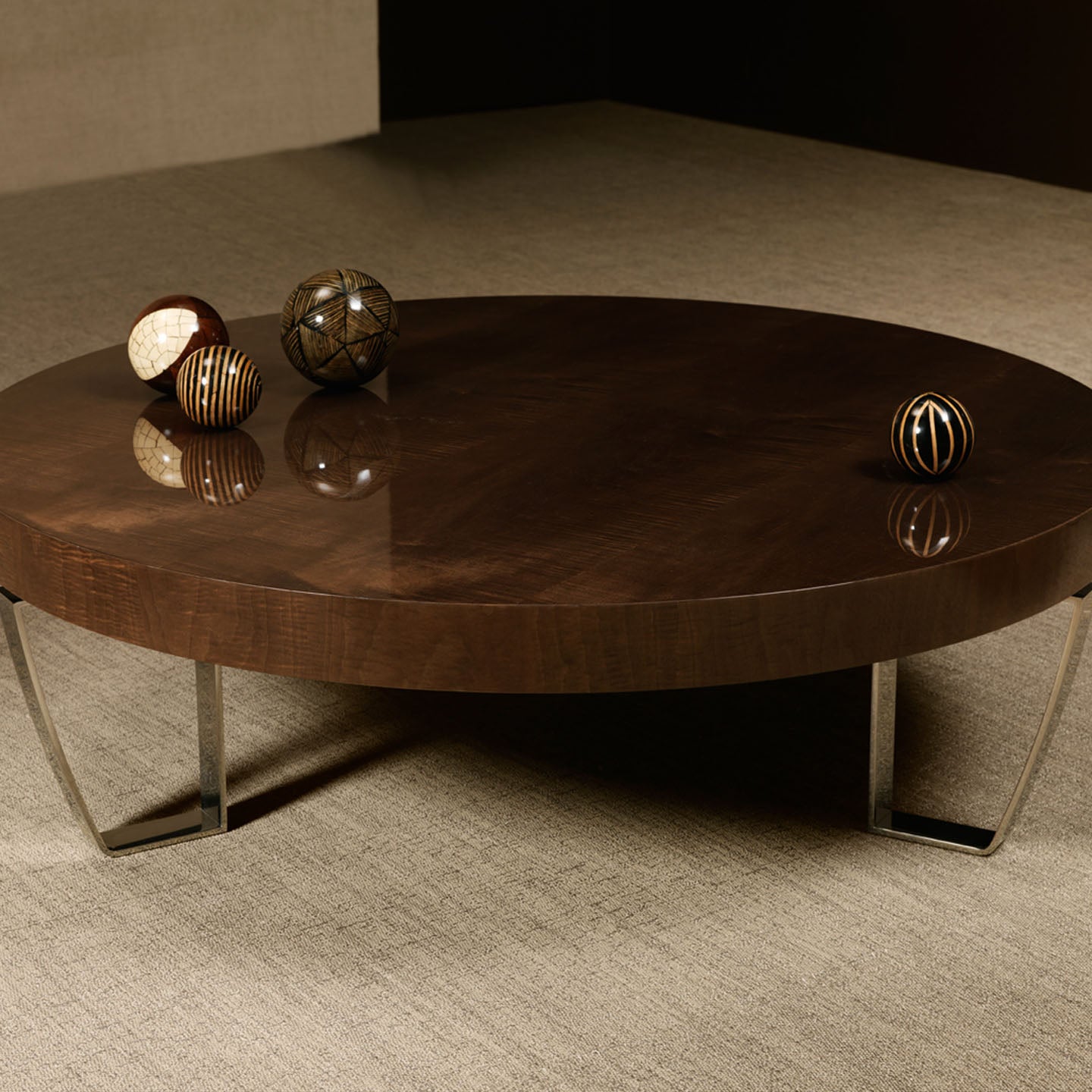 RED-CARPET-round-coffee-table1