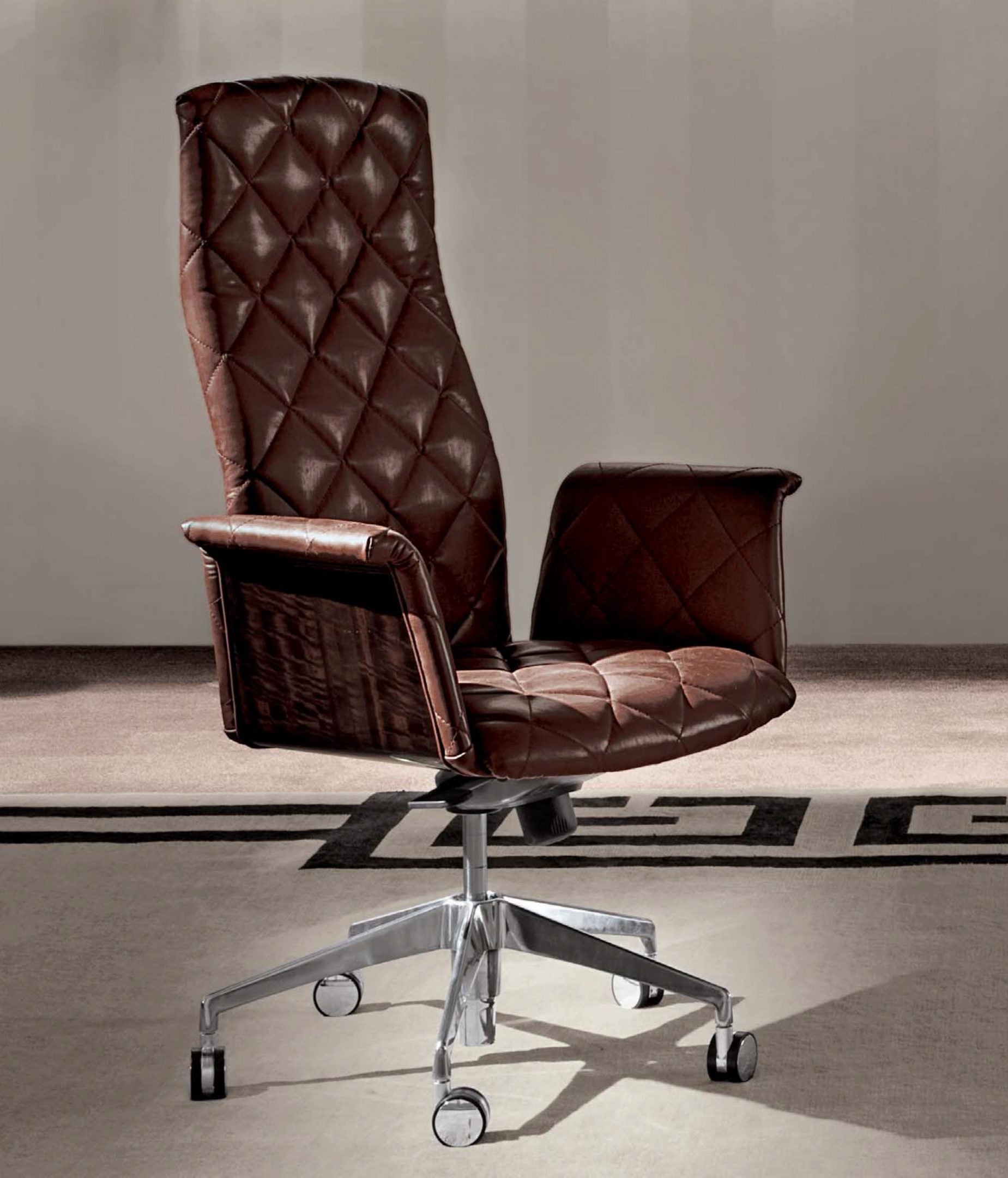 VOGUE-executive-chair-1