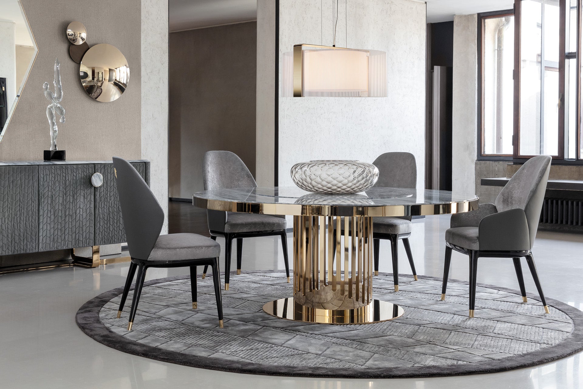 charisma_round_table6