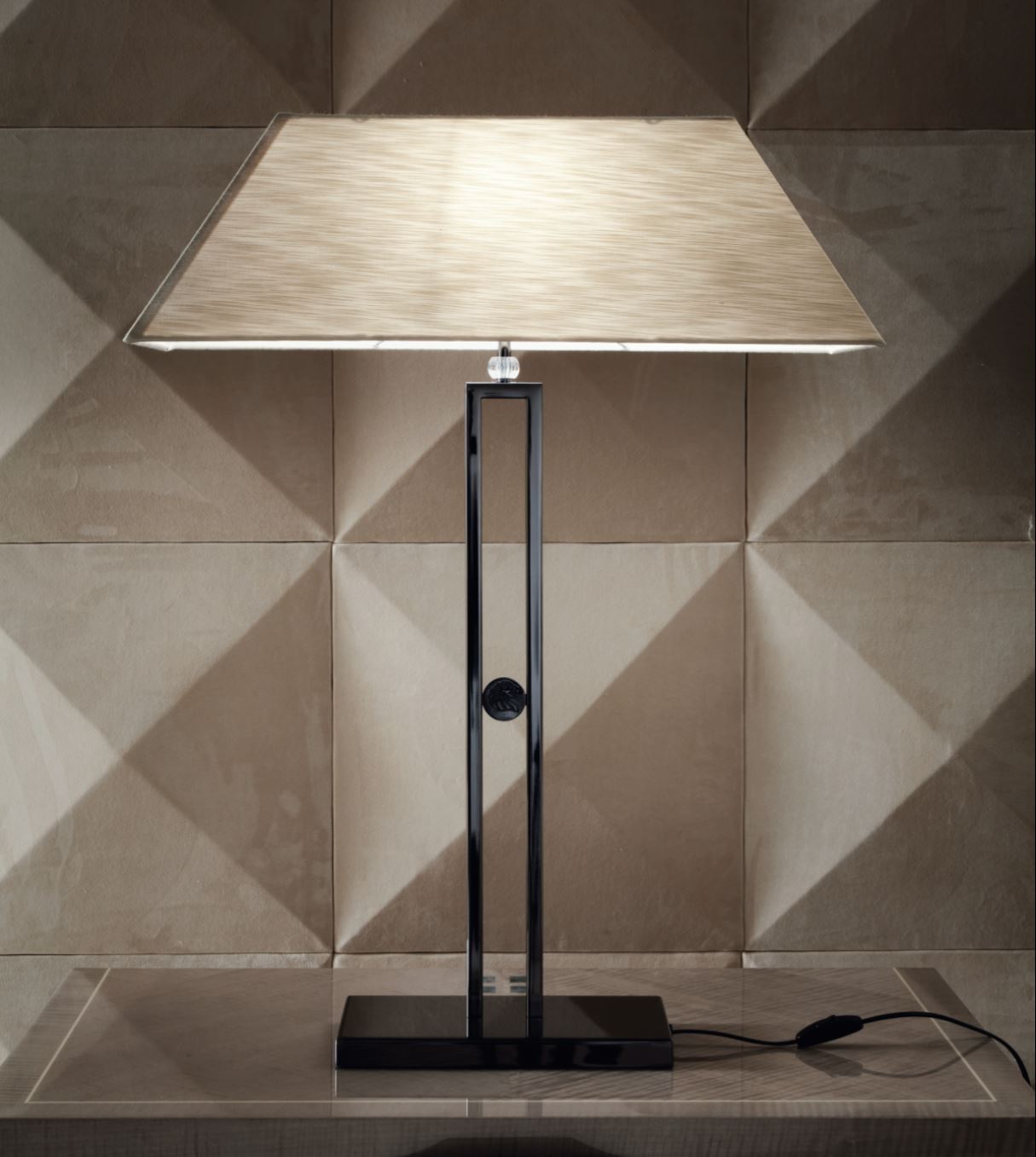 tullia table lamp