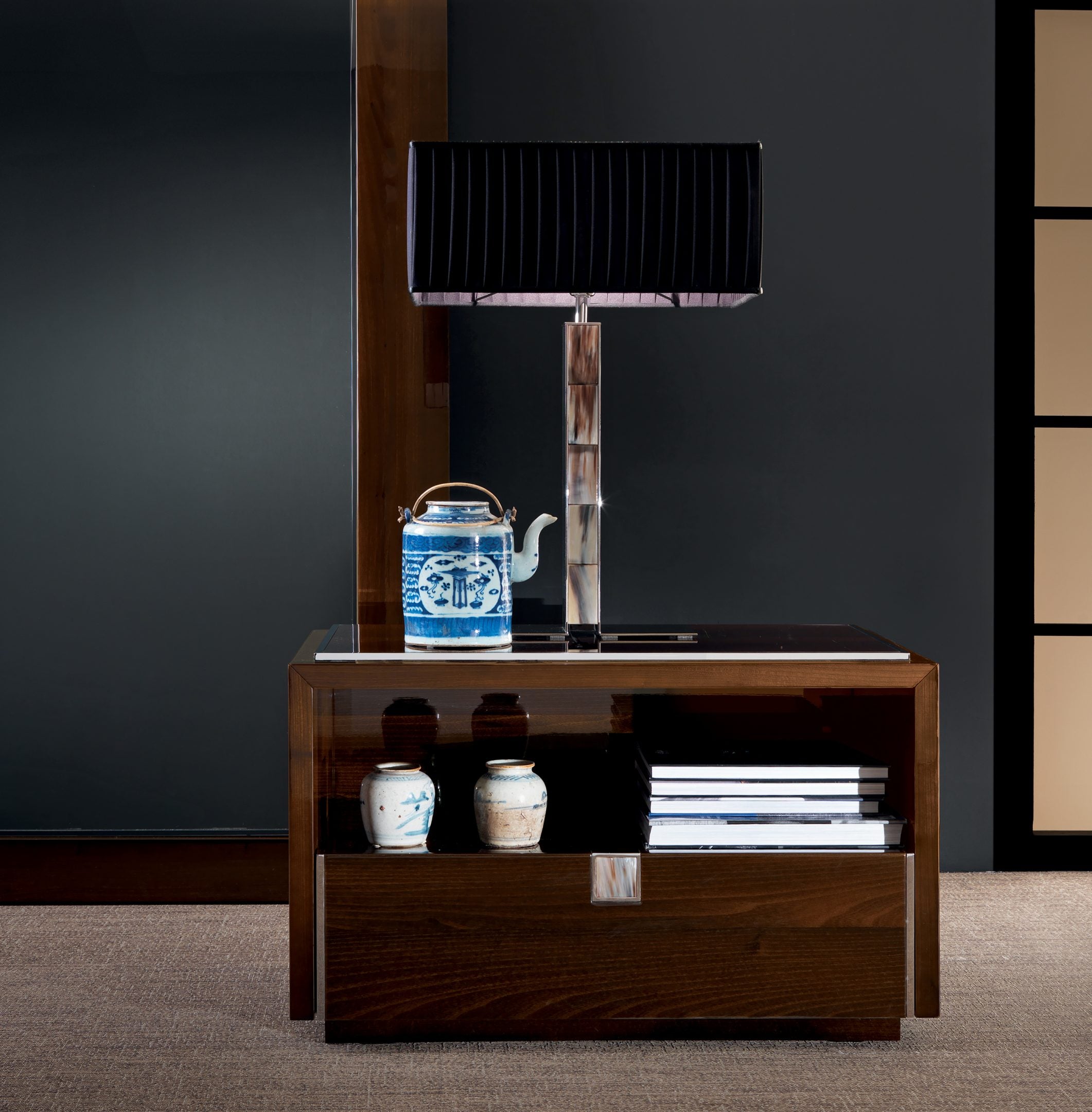 DRESSCODE table lamp