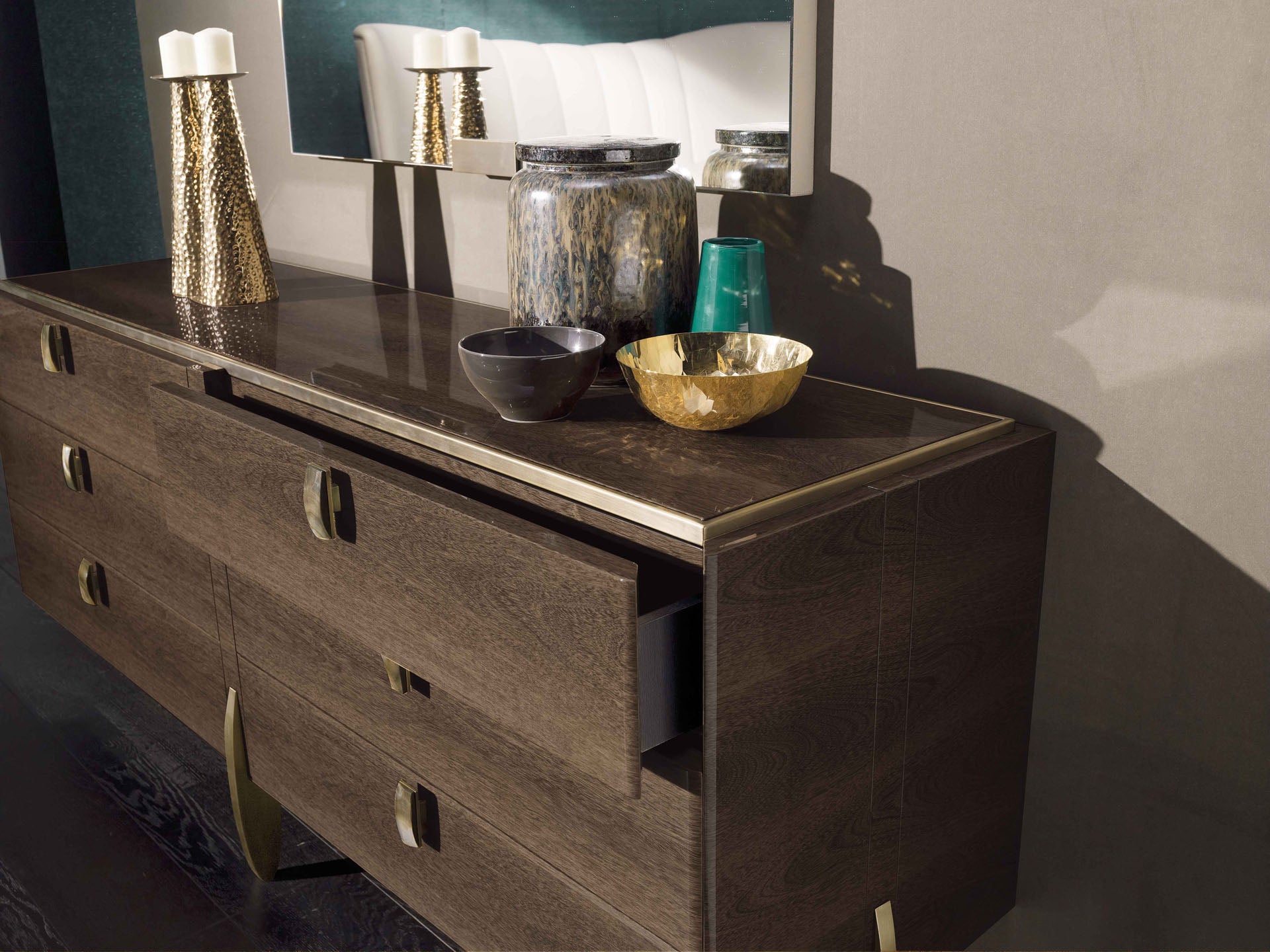 FASHION AFFAIR dresser2