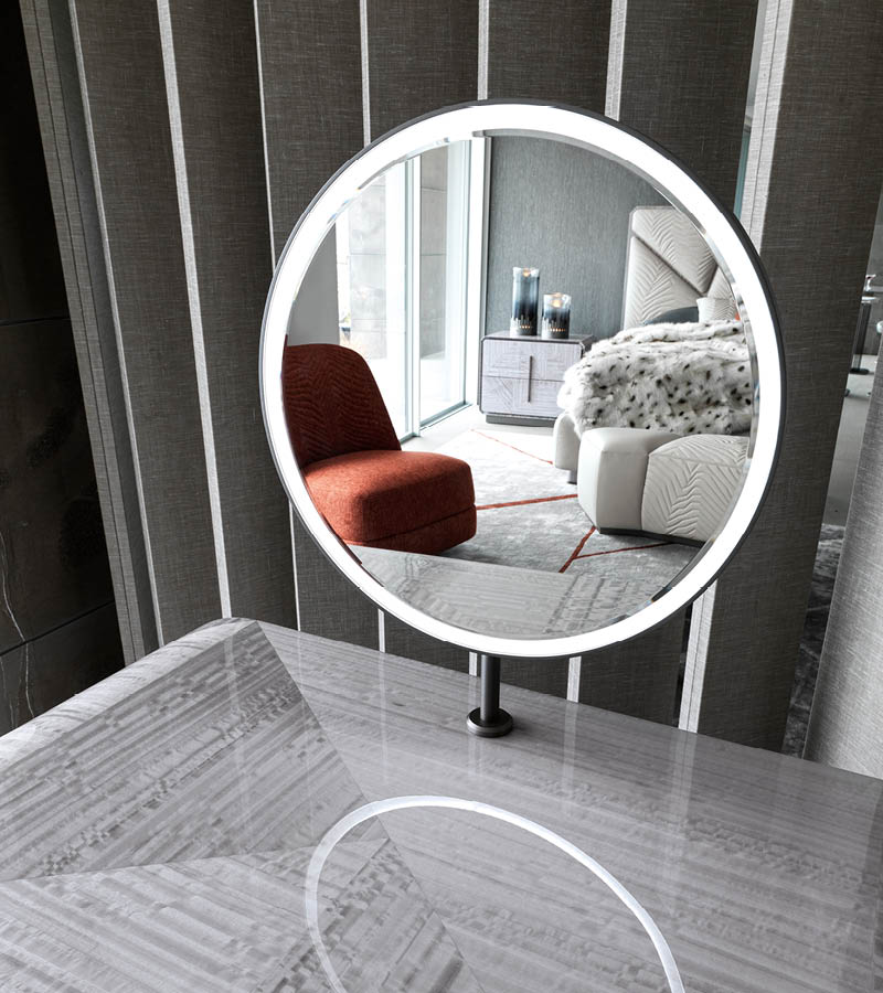 moonlight_vanitydesk2