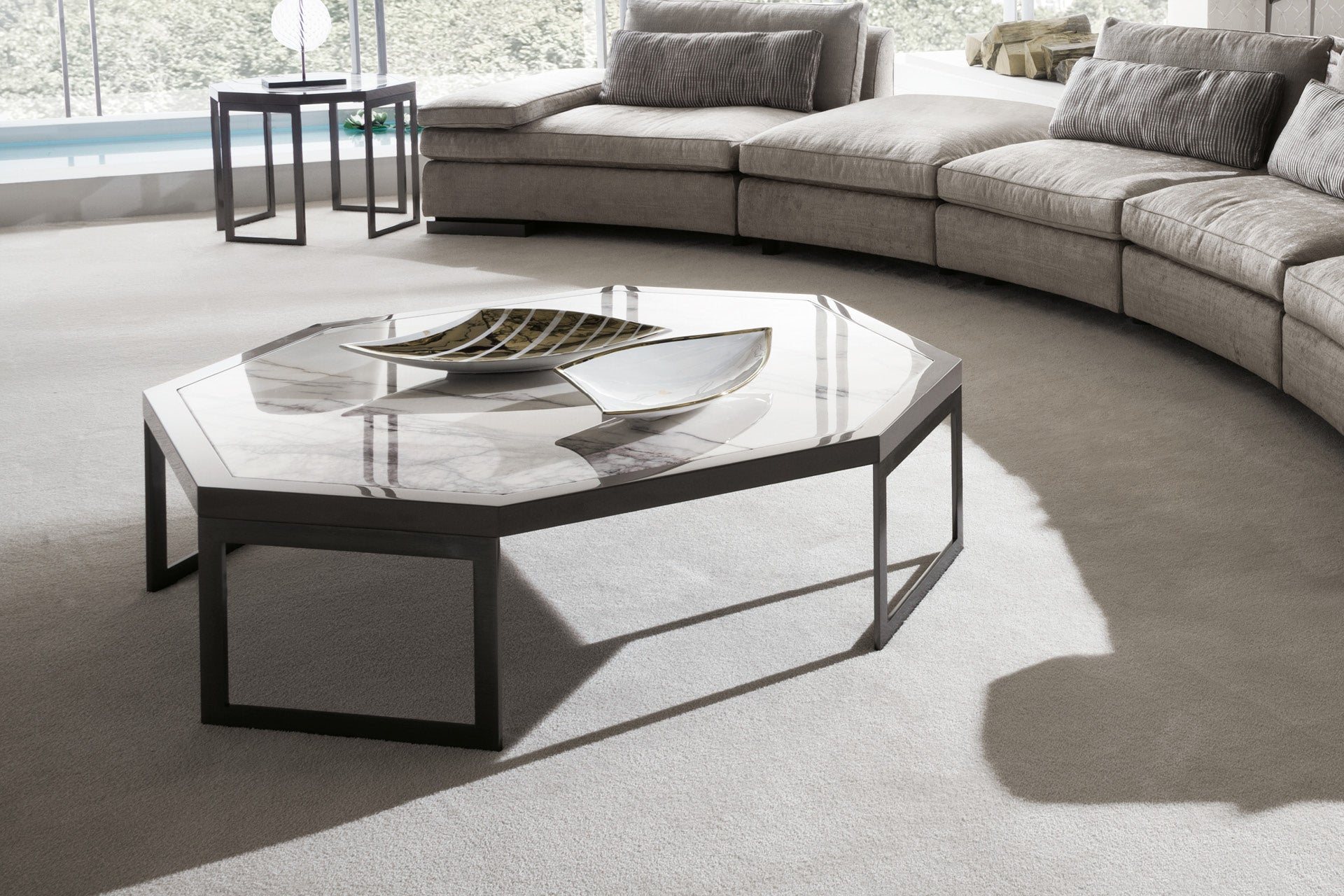 octagonal_cocktail_table3