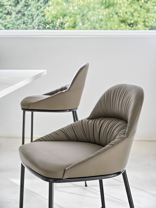 queen_34-53_m327_tr518_1